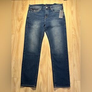 True Religion Jeans - Relaxed Slim  34/32